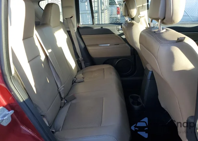 1C4NJDEB3FD215362: 82761555