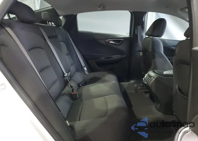 1G1ZD5ST8RF132121: 89724885