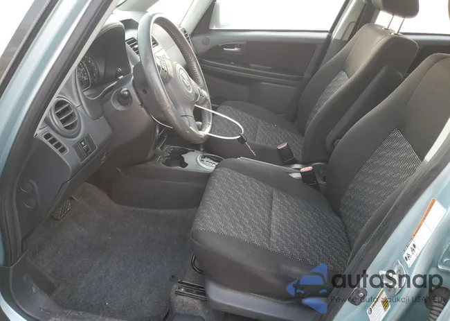 JS2YB413696203388: 90882255