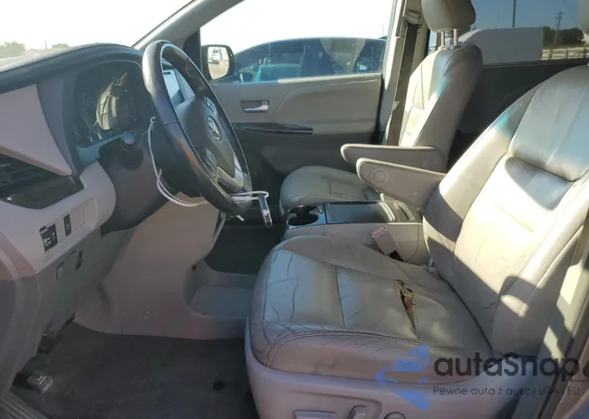 5TDYK3DC2GS748842: 86608205