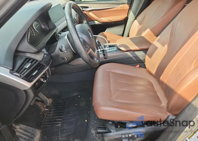 5UXKR0C52G0S87579: 89715015