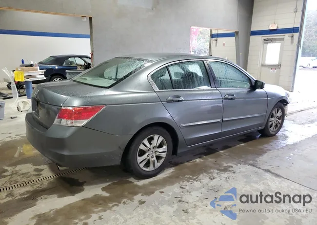 1HGCP2F41AA034461: 90670315