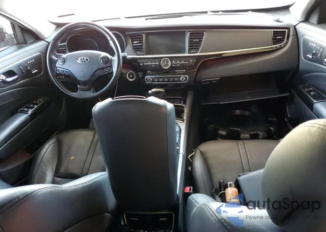 KNALU4D48F6025477: 82684875