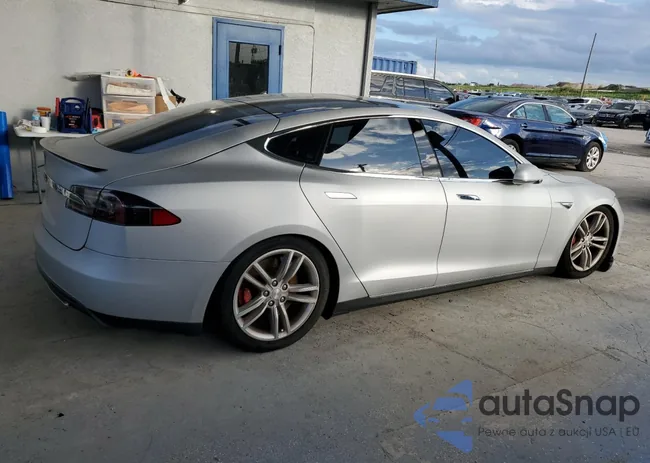 5YJSA4H44FF094060: 90690935