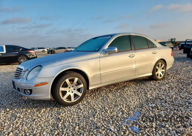 WDBUF56X77B029574: 82670235