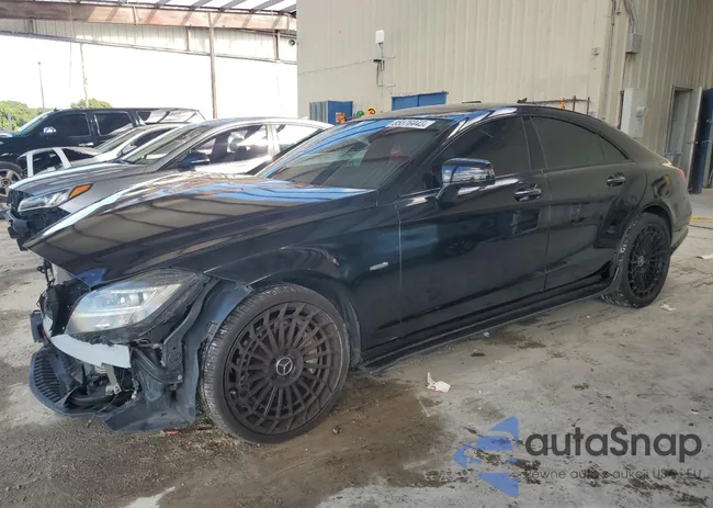 WDDLJ7DBXCA021330: 85576445