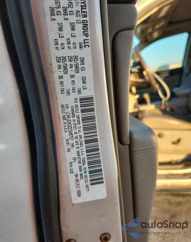 1C4RJEAG3DC549757: 82532115