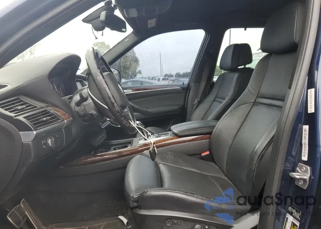 5UXZV4C59D0B11175: 85573665