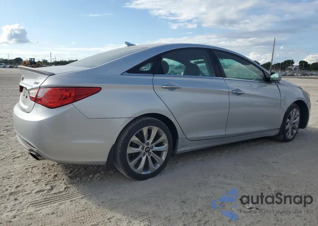 5NPEC4AB5CH476868: 82700055