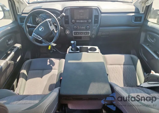 1N6AA1EE6NN100588: 85831235