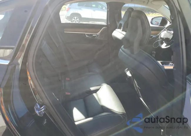 YV1A22ML4H1007385: 85390115