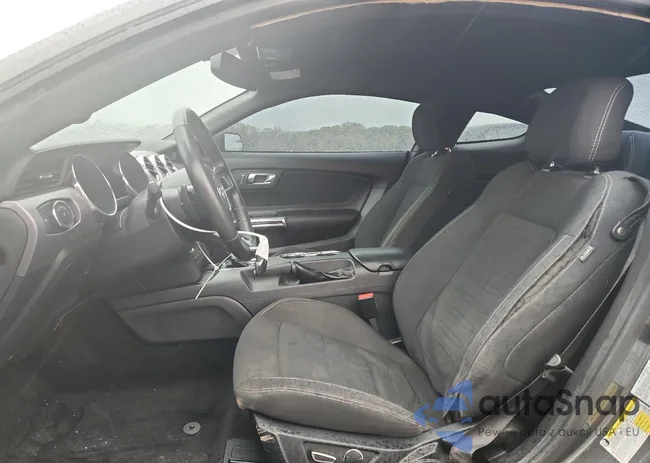 1FA6P8TH7F5429921: 90133005