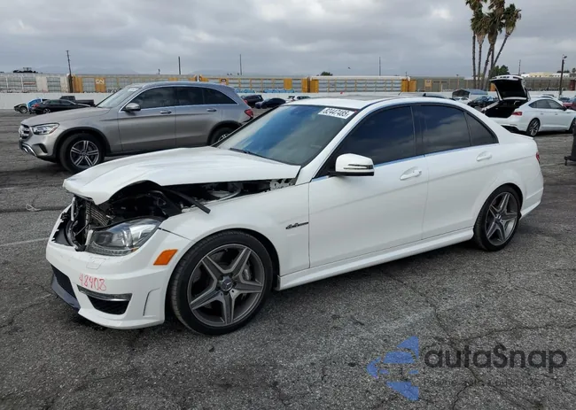 WDDGF7HB1DA869188: 82447485