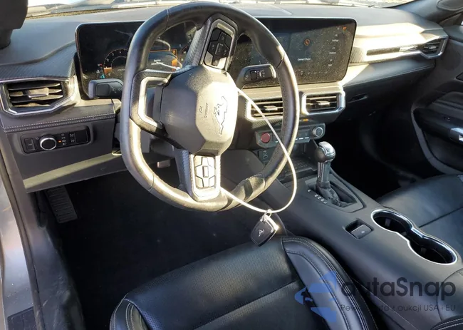 1FA6P8TH6R5129601: 90647085