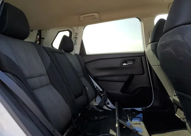 5N1BT3BB7RC681748: 82708165