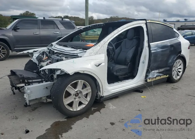 5YJXCBE28GF015658: 89893435