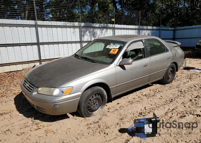 JT2BF22K0W0138463: 86615735