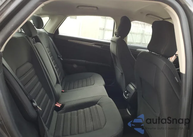 3FA6P0LU4KR191693: 86503795