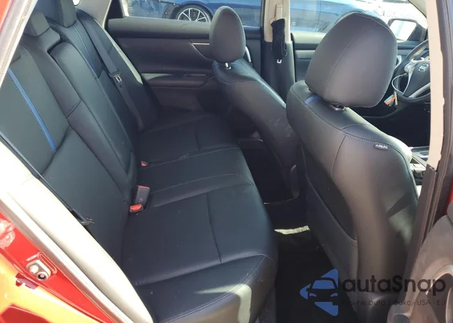 1N4AL3AP0JC191143: 90129745