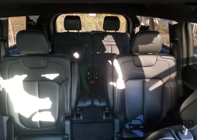 1C4RJKBGXR8593603: 90547825