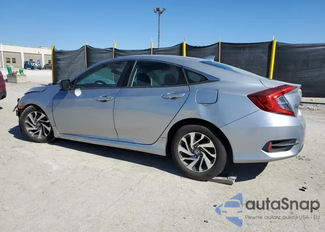 19XFC2F88HE037553: 82358225