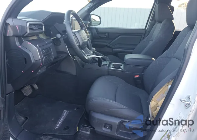 3TYLB5JN6RT040080: 86147085