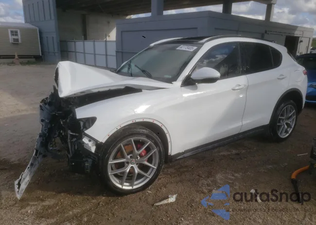 ZASFAKPN7J7B92649: 82773405