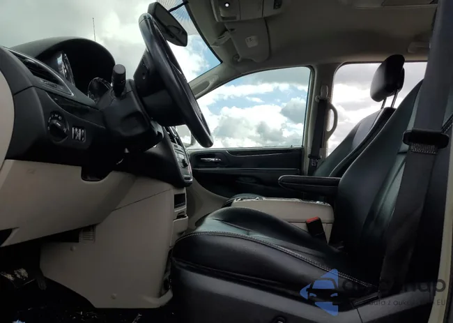 2C4RC1BGXER269182: 85696905