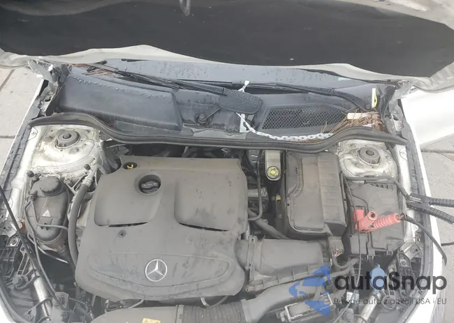 WDDSJ4EB4HN430979: 89918945