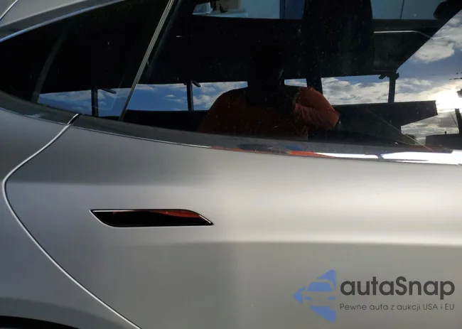 5YJSA4H44FF094060: 90690935