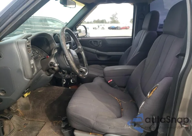 1GTCS14HX38170403: 86082775