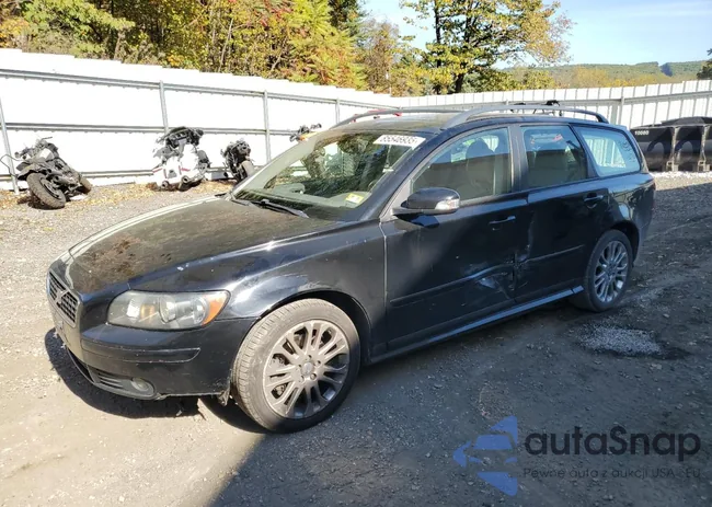 YV1MW390572316135: 85546935