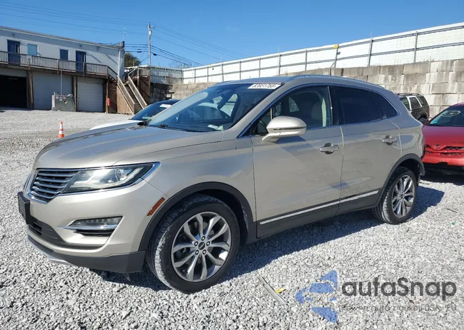 5LMTJ2AH0FUJ33877: 82651755