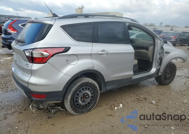 1FMCU0HD2JUD44590: 90674175