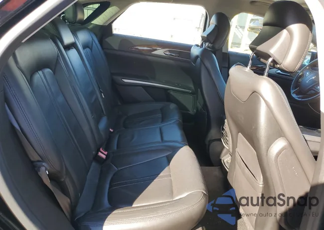 3LN6L2GK4ER801280: 86298125