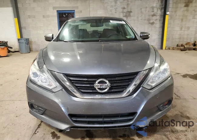 1N4AL3AP0JC153122: 90908815