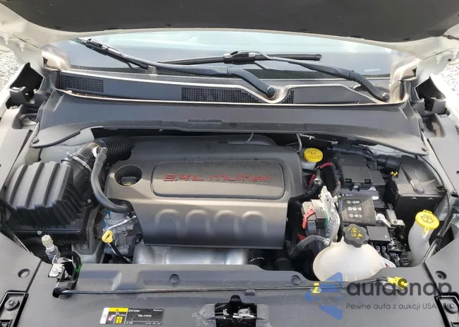 3C4NJDBB0JT303051: 71237903