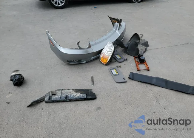 KNAGD128245336752: 64112284