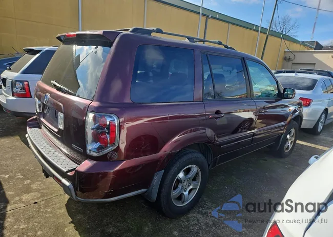 2HKYF18697H532313: 82470834