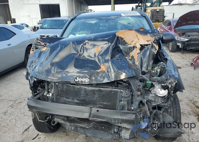 1C4NJCBA6FD198014: 53810135