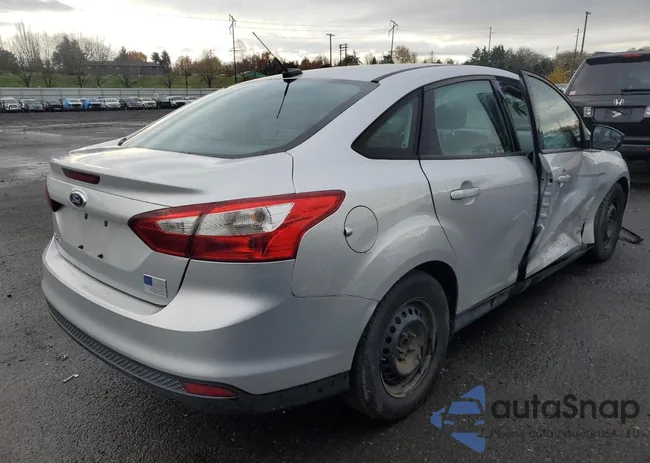 1FADP3E22DL190810: 81096994