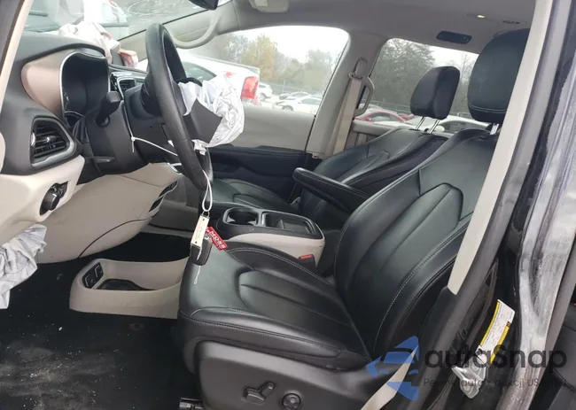 2C4RC1DG6MR513602: 81784494