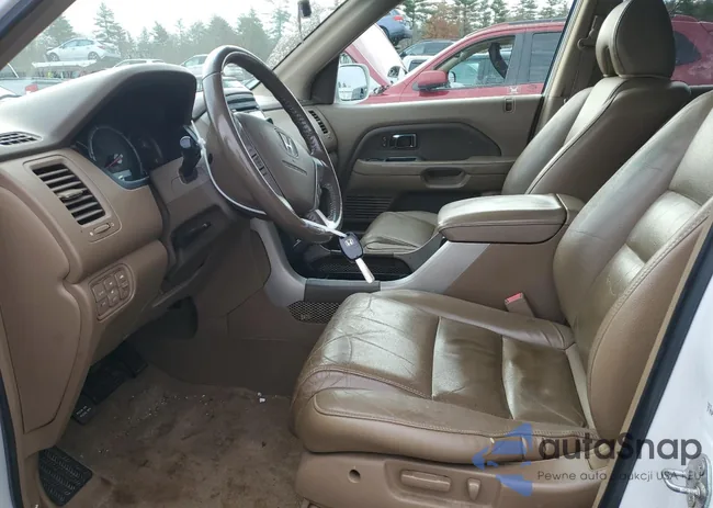 2HKYF18677H536845: 78724294