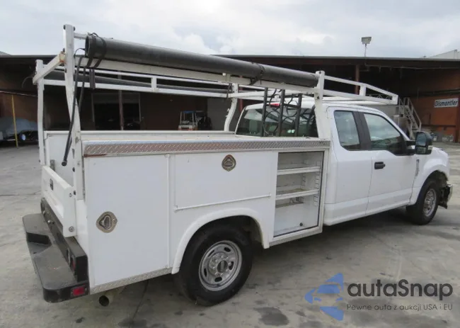 1FT7X2A69KEF58122: 81164044