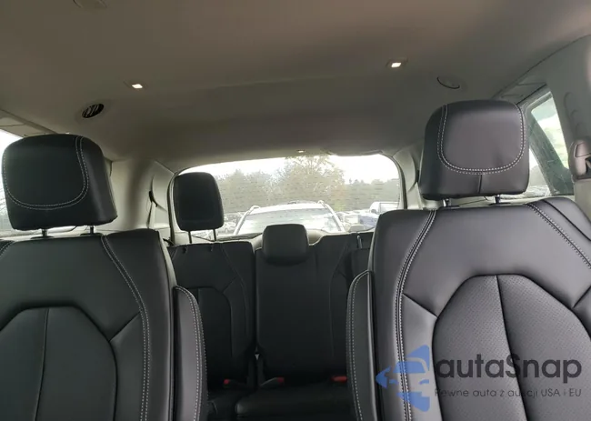 2C4RC1DG6MR513602: 81784494