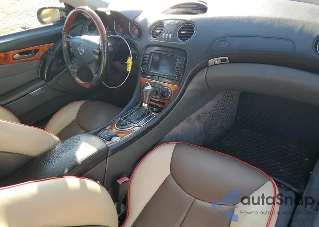 WDBSK75FX5F102952: 81648554