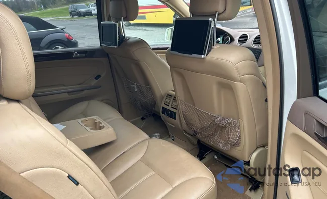 4JGBF2FE1BA754636: 81745684