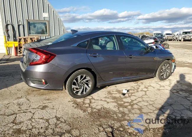 19XFC2F77HE079526: 79081784