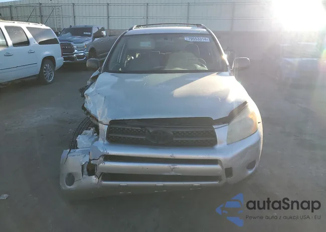 JTMBD33V476038313: 45452555