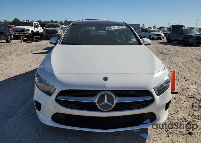 W1K3G4EB9LJ220817: 81185914